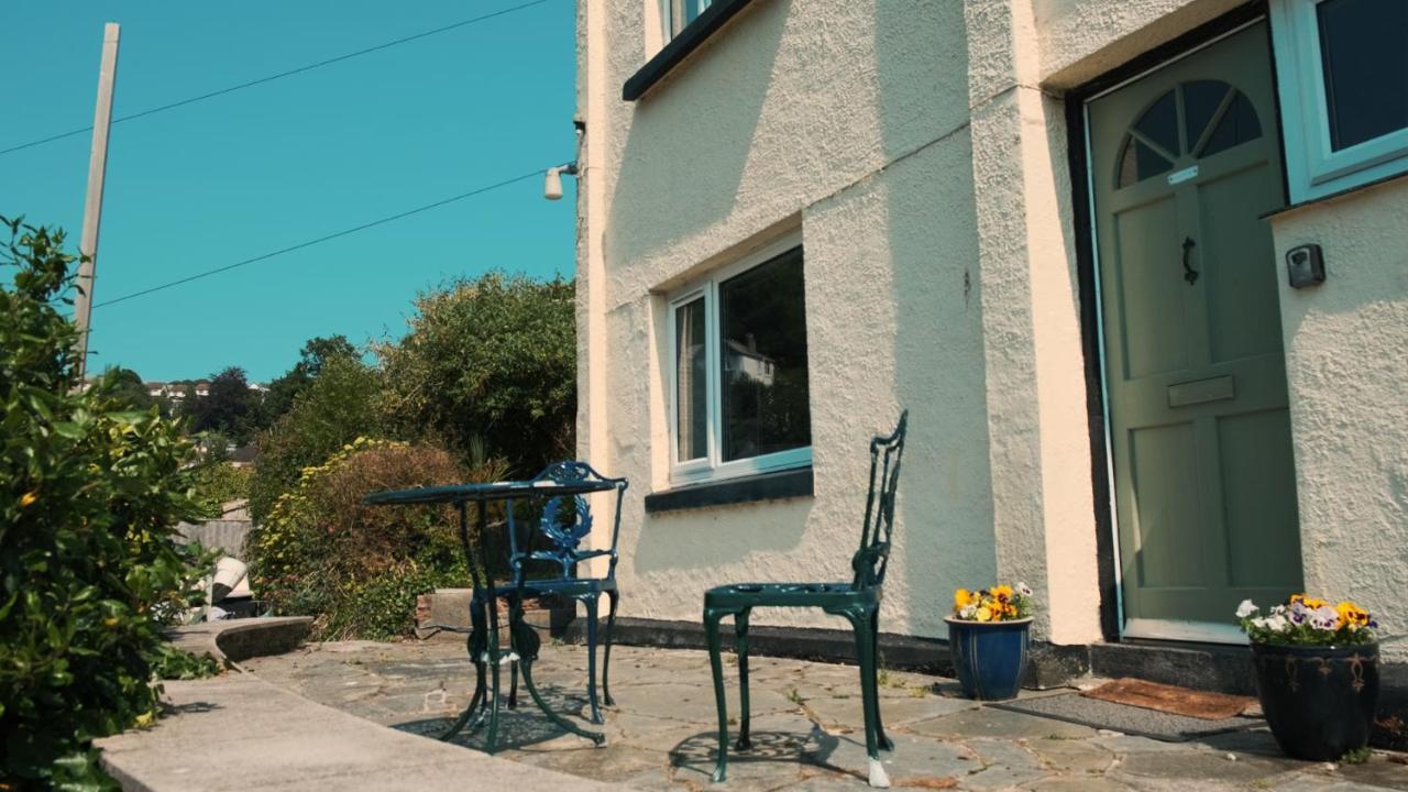Bosons Bunks 'as Seen In Beyond Paradise ' * Looe
